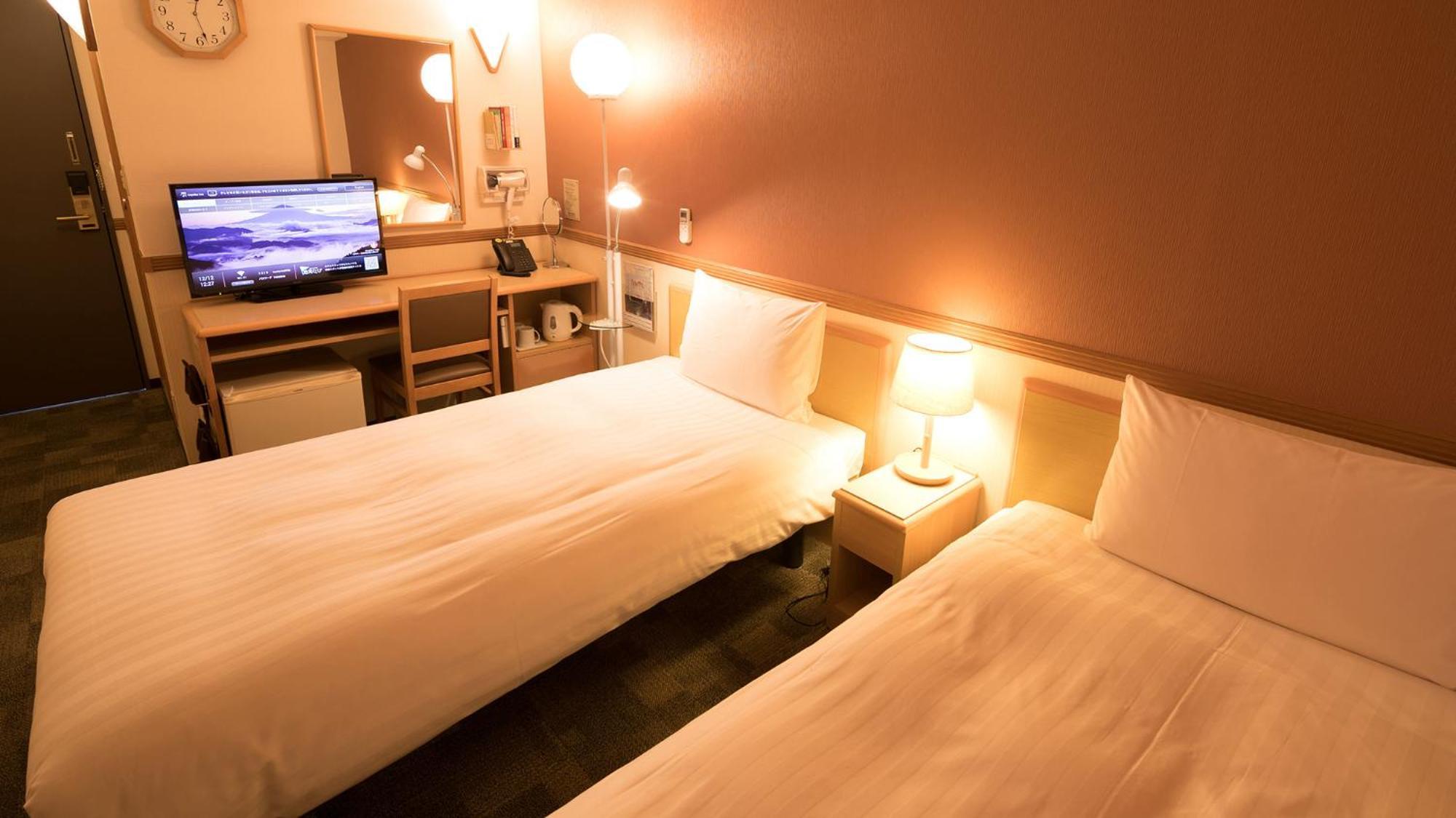 Toyoko Inn Nagoya Owari Ichinomiya Ekimae Quarto foto