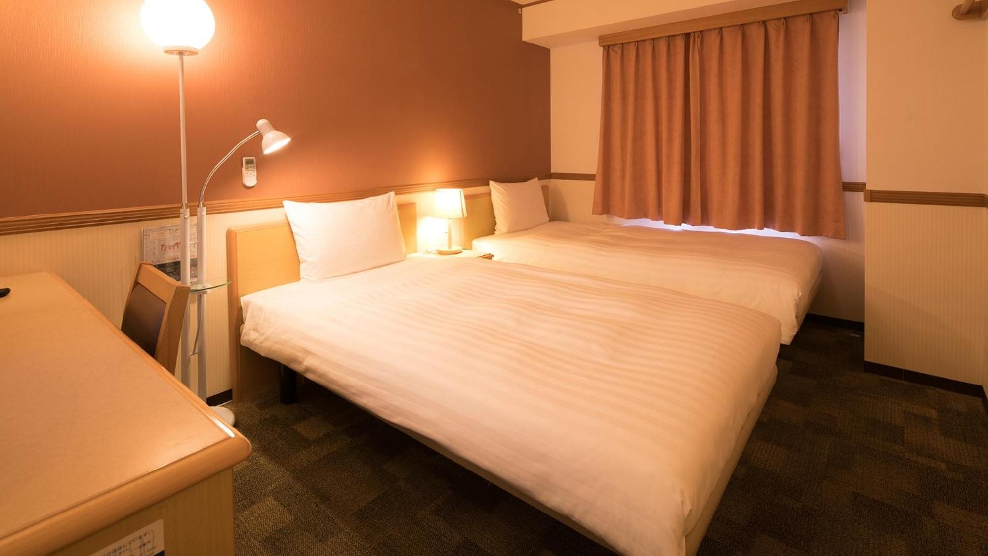 Toyoko Inn Nagoya Owari Ichinomiya Ekimae Quarto foto