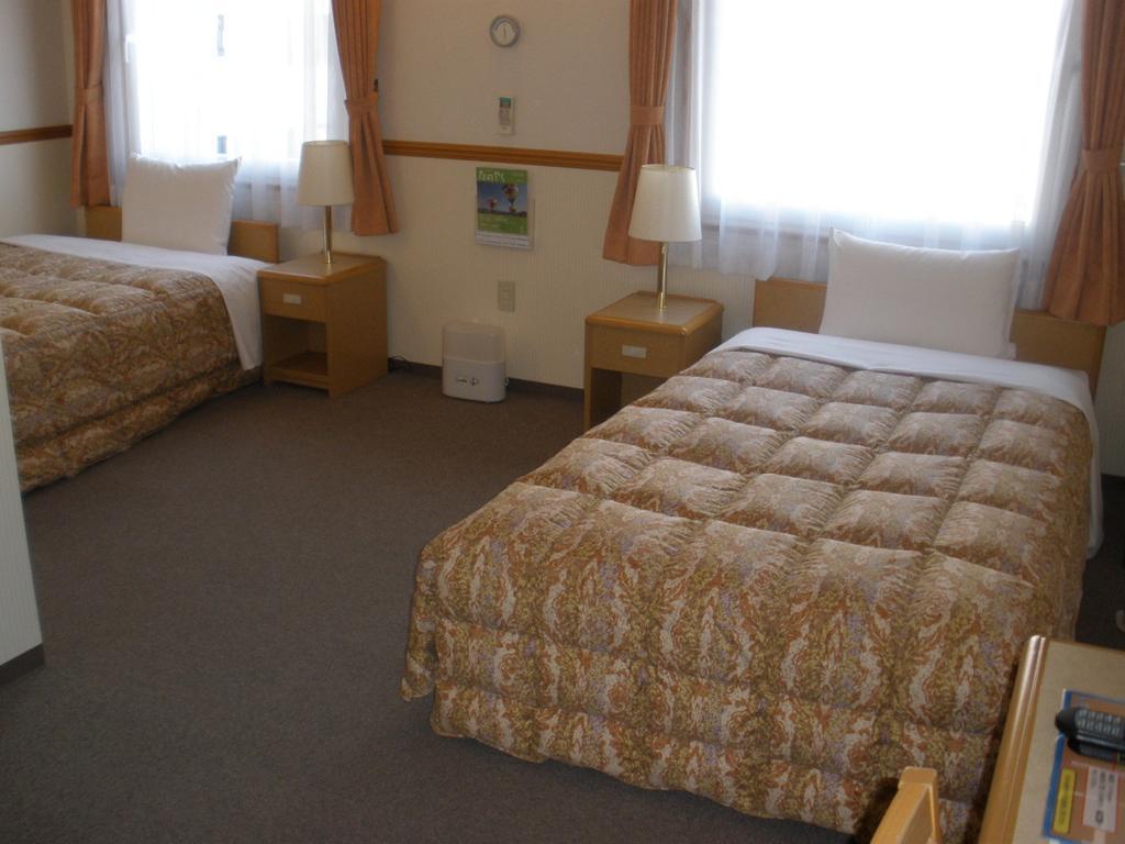 Toyoko Inn Nagoya Owari Ichinomiya Ekimae Exterior foto